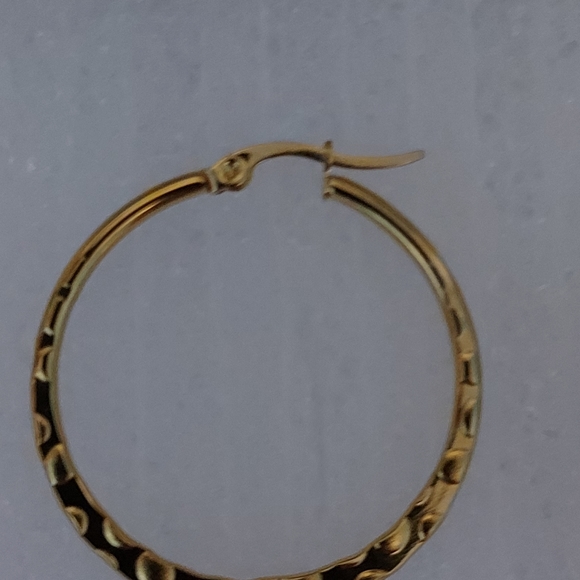 18k Gold Plated Hoop Earrings - Picture 4 of 6
